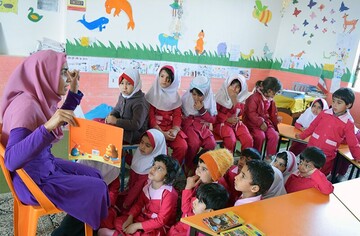 در شرایط بحران، قصه‌ها به کودکان امید و آرامش می‌دهند