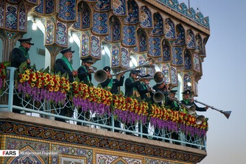 نقاره‌زنی در آستانه میلاد حضرت رضا(ع)