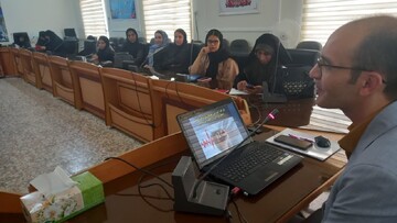 کارگاه آموزشی «مربی همیاران اجتماعی» استان بوشهر شهرستان دشتستان برگزار شد+ تصاویر کارگاه آموزشی مربی همیاران اجتماعی استان بوشهر شهرستان دشتستان در راستای تربیت مربی همیاران اجتماعی به همت سازمان امور اجتماعی کشور و با مشارکت موسسه خانواده اسلامی و تربیت معنوی خاتم مجری بخش مردمی سازمان امور اجتماعی و مجمع ملی خانواده با همکاری جبهه فرهنگی انقلاب اسلامی استان بوشهر روز پنجشنبه ۱۸ مرداد در سالن اجتماعات آموزش و پرورش این شهرستان برگزار شد.