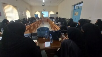 کارگاه آموزشی «مربی همیاران اجتماعی» استان بوشهر شهرستان دشتستان برگزار شد+ تصاویر کارگاه آموزشی مربی همیاران اجتماعی استان بوشهر شهرستان دشتستان در راستای تربیت مربی همیاران اجتماعی به همت سازمان امور اجتماعی کشور و با مشارکت موسسه خانواده اسلامی و تربیت معنوی خاتم مجری بخش مردمی سازمان امور اجتماعی و مجمع ملی خانواده با همکاری جبهه فرهنگی انقلاب اسلامی استان بوشهر روز پنجشنبه ۱۸ مرداد در سالن اجتماعات آموزش و پرورش این شهرستان برگزار شد.