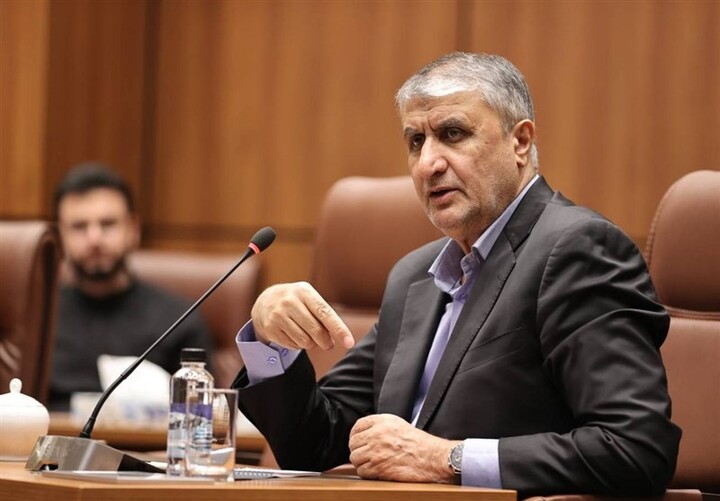 محمد اسلامی، معاون رییس‌جمهور و رییس سازمان انرژی اتمی در دیدار با جمعی از نخبگان و استعدادهای برتر کشور اعلام کرد که انرژی هسته‌ای، پیشگام توسعه و ابزار قدرت ملی است
