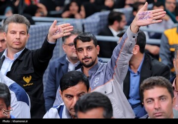 دیدار هزاران نفر از کارگران سراسر کشور با رهبر معظم انقلاب