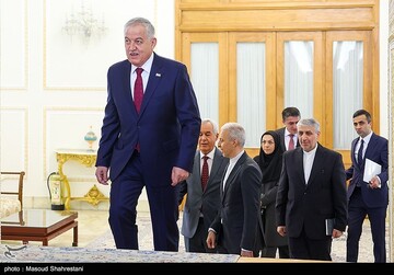 دیدارهای عراقچی با دبیر شورای عالی امنیت ملی ارمنستان و وزیر امور خارجه تاجیکستان
