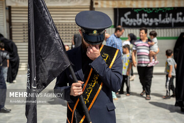 دسته عزاداری خادمان بانوی کرامت در روز شهادت جوادالائمه