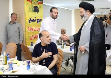 دیدار صمیمی سرپرست حجاج ایرانی با زائران کشورمان در مکه مکرمه