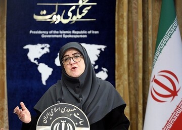 مهاجرانی: دولت می‌کوشد با تمام توان جنگ را از ایران دور کند