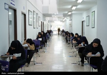 مرکز زنان شهرداری تهران از فرزندان زنان سرپرست خانوار حمایت می‌کند