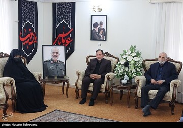 دیدار جمعی از مدیران رسانه‌های کشور با خانواده شهید سلامی