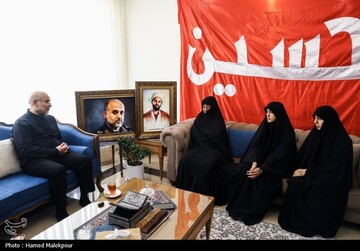 حضور قالیباف در منزل سرداران شهید رشید، سلامی و محققی