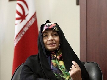 زنان باید محور تحولات اجتماعی باشند