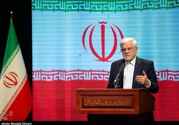 عارف: بار اصلی تحقق بیانیه گام دوم بر دوش دانشگاهیان است