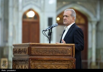 تجدید میثاق رئیس جمهور و اعضای هیئت دولت چهاردهم با آرمان‌های امام راحل