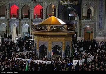 شام غریبان شهادت امام رضا (ع) در حرم رضوی