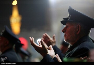 شام غریبان شهادت امام رضا (ع) در حرم رضوی