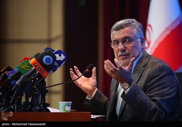 وزیر بهداشت آموزش خودمراقبتی در بحران‌های نظامی را به دانشگاه‌ها ابلاغ کرد