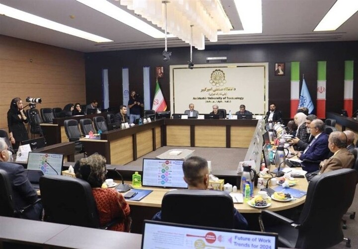مهاجرت نخبگان به کشورهای اروپایی و آمریکایی چالش جهان اسلام