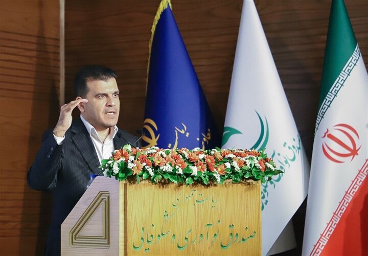 معاون علمی رئیس‌جمهور: جهان اسلام باید معادله علم را بازنویسی کند