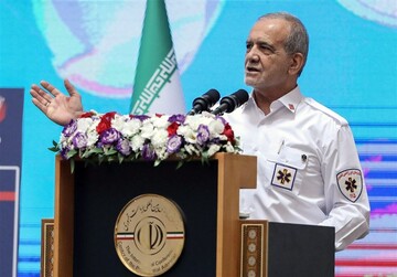 وظیفه داریم سلامت جسمی و روانی هر ایرانی را تضمین کنیم