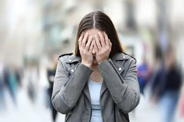 نشانه‌های اضطراب اجتماعی رو بشناسیم