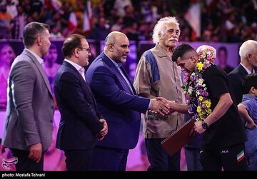 جشن ملی قهرمانی کشتی