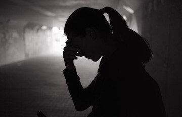 زنان خطر ژنتیکی بسیار بالاتری برای ابتلا به افسردگی دارند