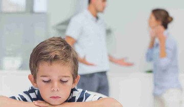 وقتی که والدین با هم مشاجره می‌کنند