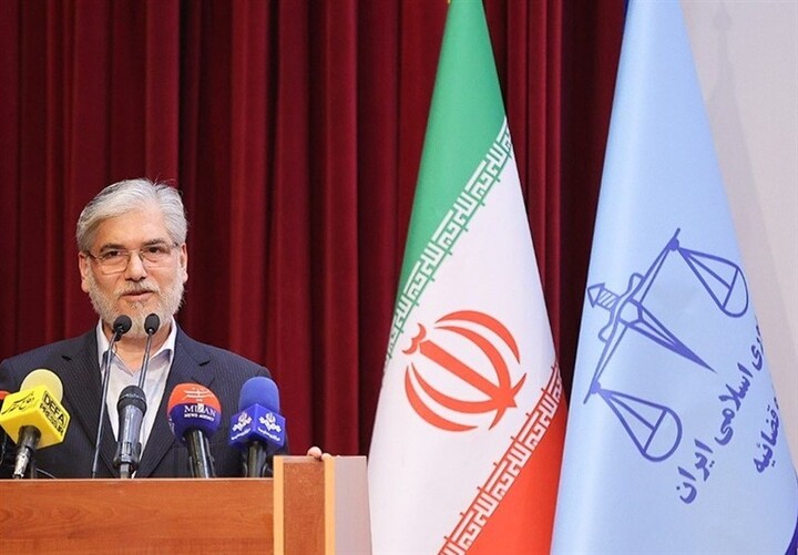 وزیر علوم: 10 میلیون رای در اختیار محققان رشته‌های علوم انسانی قرار می‌گیرد