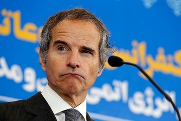 گروسی خواستار ادامه مذاکرات دیپلماتیک با ایران شد