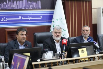برنامه ریزی برای تجهیز۱۲۰۰ مدرسه شهر و استان تهران