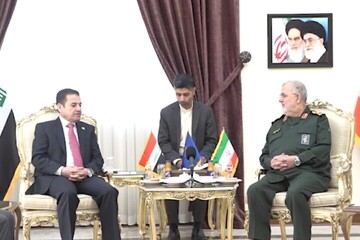 سرلشکر پاکپور: به ایران تعدی شود، جهنمی علیه دشمن به پا خواهیم کرد