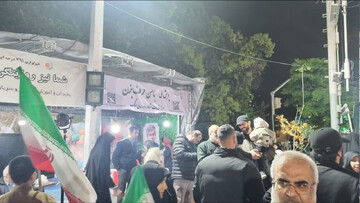 پویش ملی «با من حرف بزن» در چهار راه مقاومت