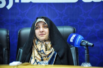 زنان در این ۱۰۹ روز نیز موتور محرک جامعه بودند